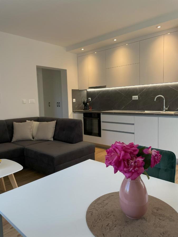 Ferienwohnung Penny Epetium Stobreč Exterior foto